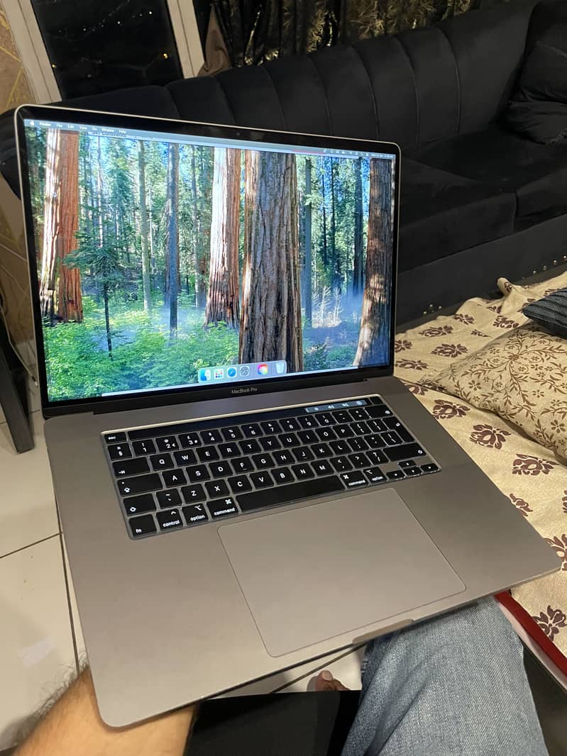 MacBook Pro i7 intel 1