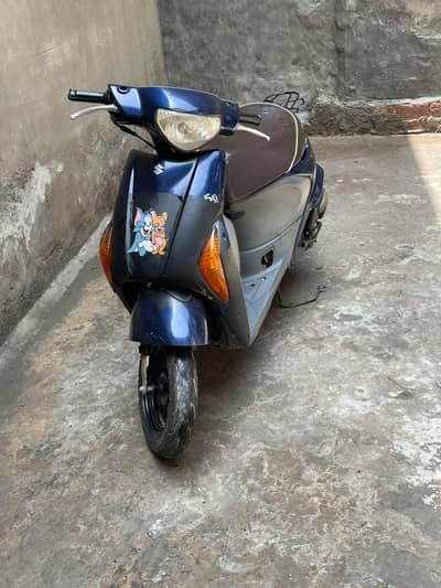 Suzuki Sccoter