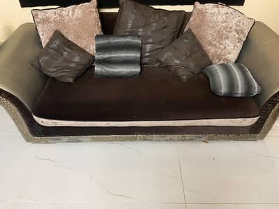Elegant Sofa Set