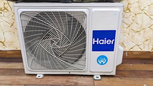 Haier 1 Ton DC inverter 03704828759