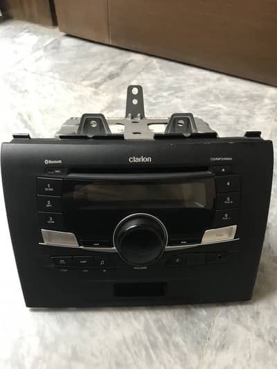 Orignal Suzuki Wagon R Clarion Stereo Head unit with dashboard panel