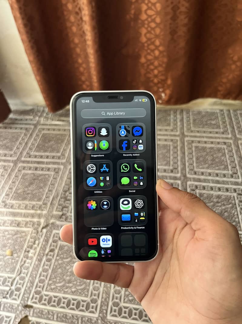 Apple iPhone 11 5