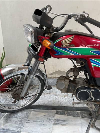 urgent sale Honda Cd 70 motorcycle For Sale Total original engine i