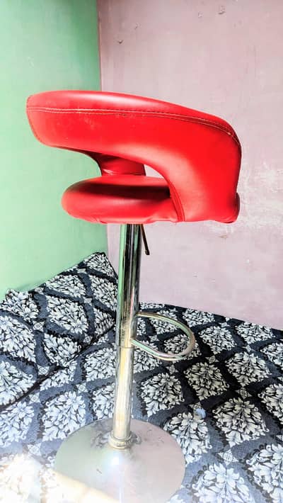 cafe bar chair condition 10/8