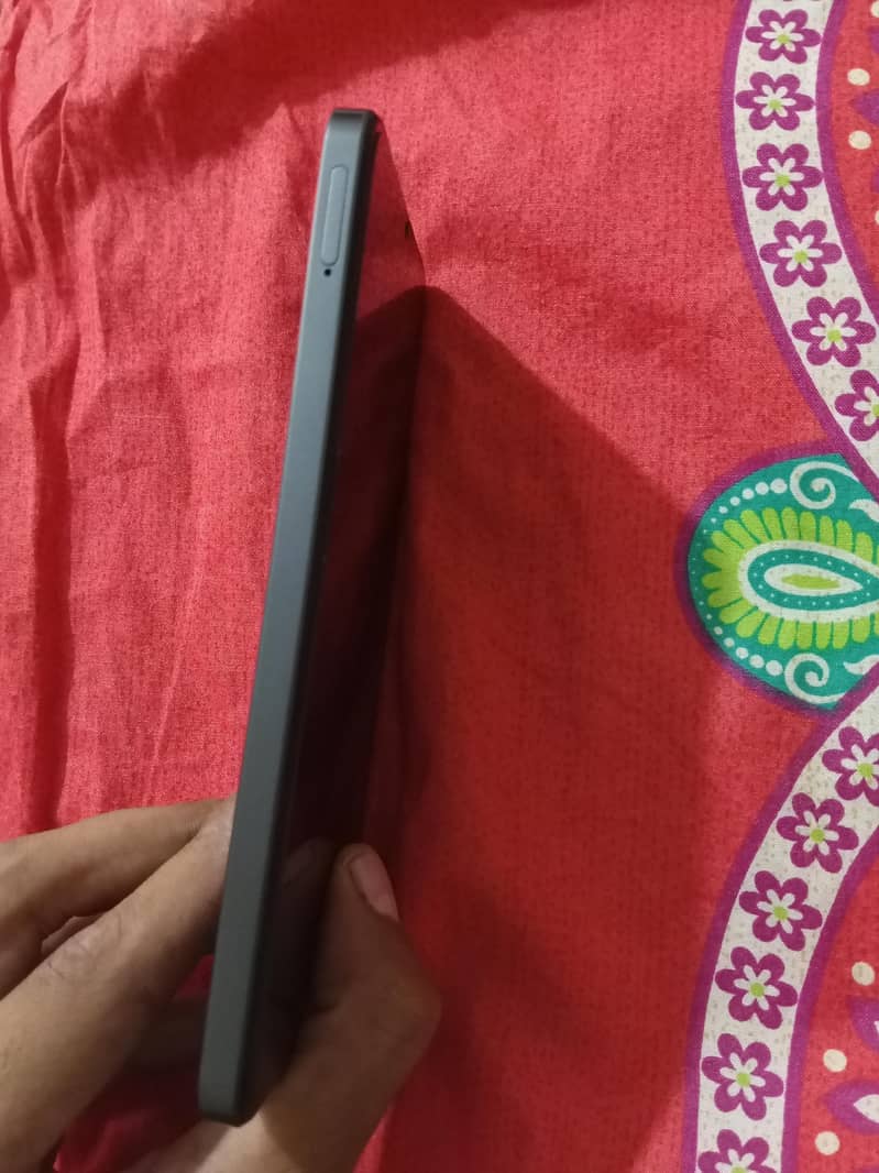 Realme Note 60x 2