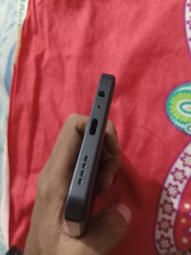 Realme Note 60x 4