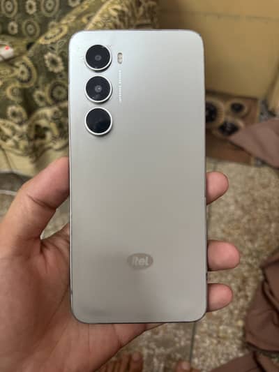 Itel A 100