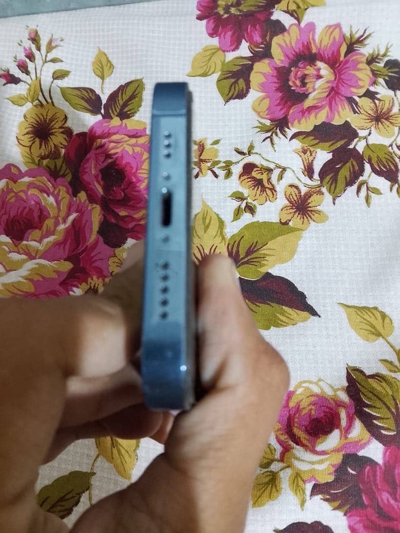 Apple iPhone 13 Pro 6