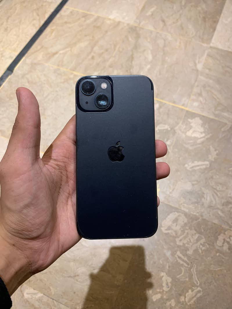 Apple iPhone 13 0