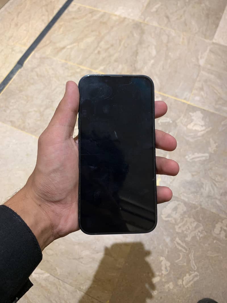 Apple iPhone 13 1