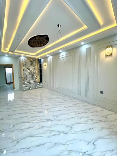 Gorgeous Good Location 20 Marla House For rent Available In DC Colony - Neelam Block
