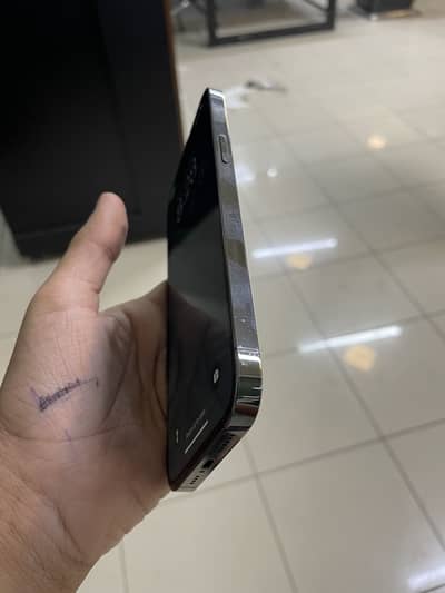 Apple iPhone 12 Pro Max