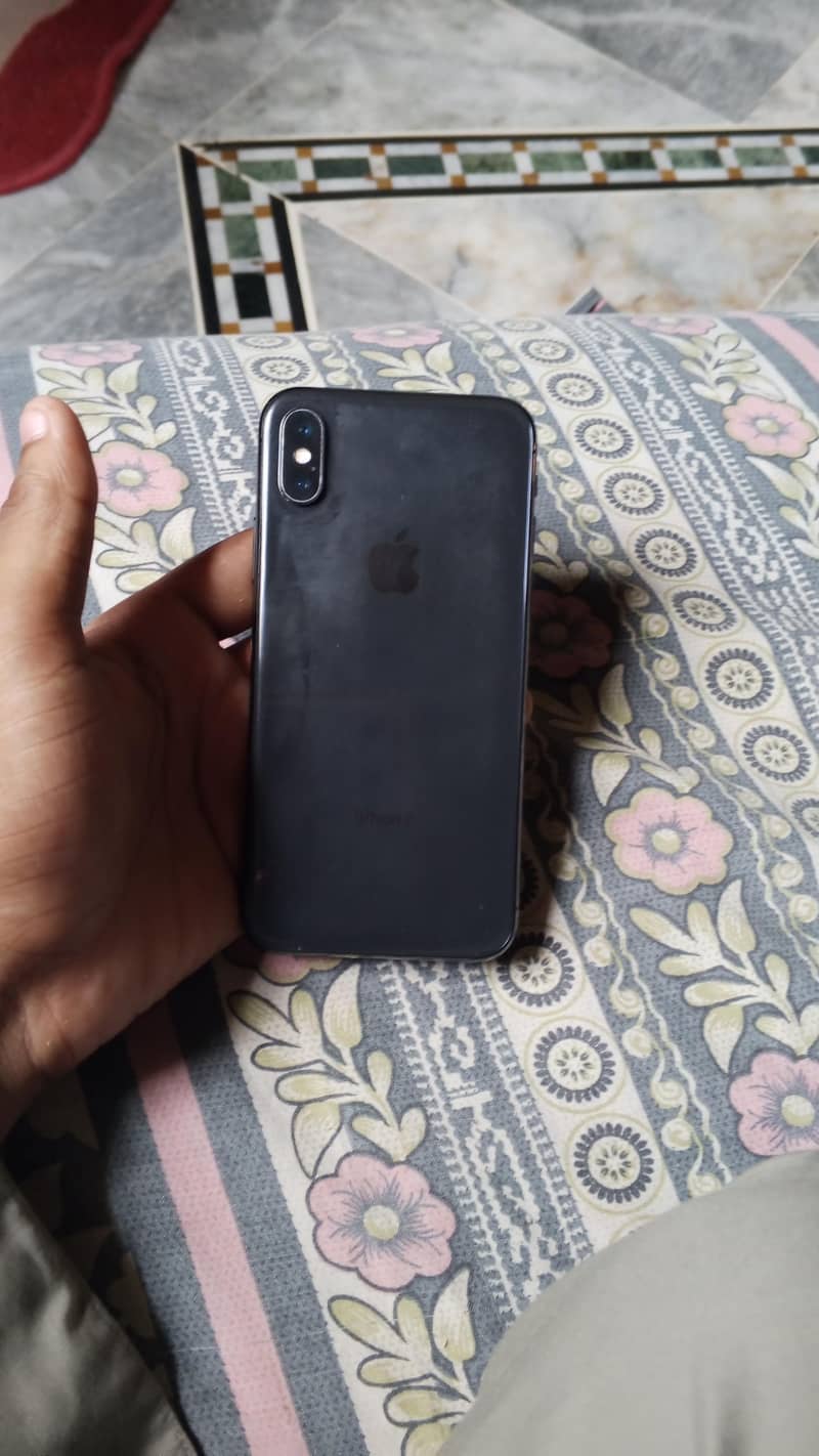 Apple iPhone X 3