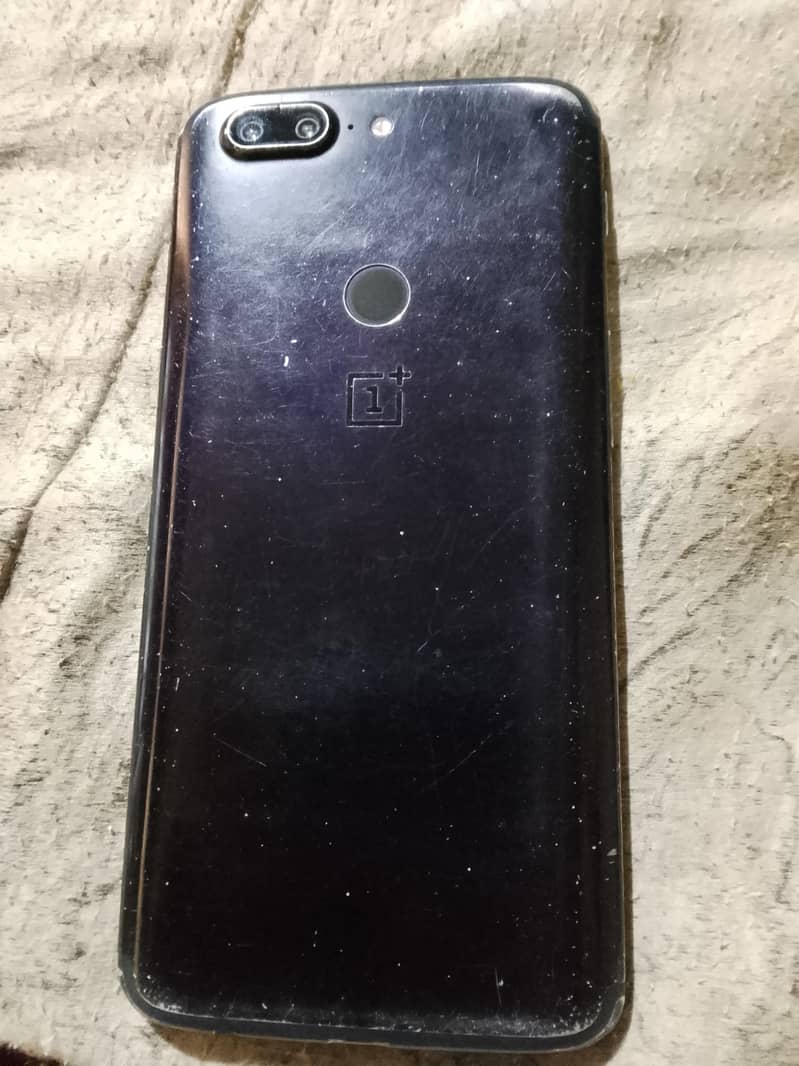 One Plus 5T 1