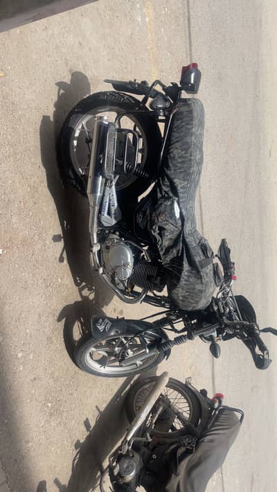 Suzuki GS150 SE