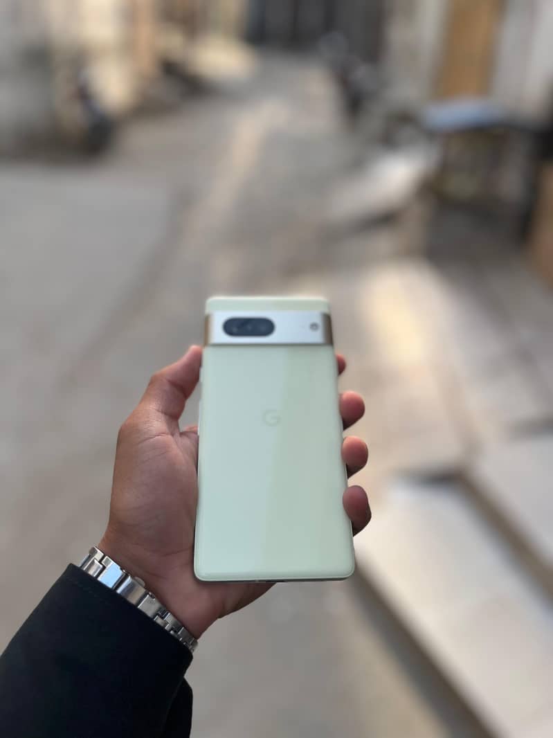 Google Pixel 7 3
