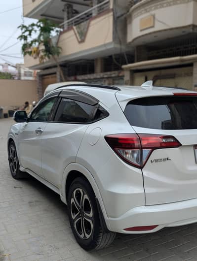 Honda Vezel 2015