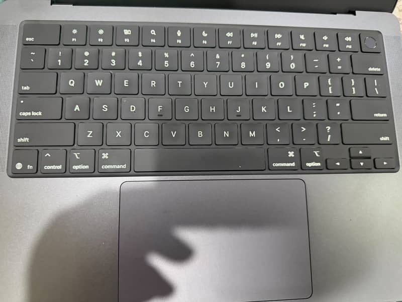 Macbook Pro M5 0