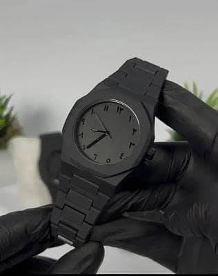 Arabic Aura Men's Black Quartz Wrist Watch – Premium Matte Black Metal