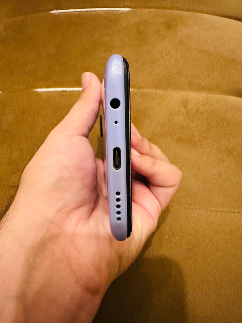 Redmi Note 9 4
