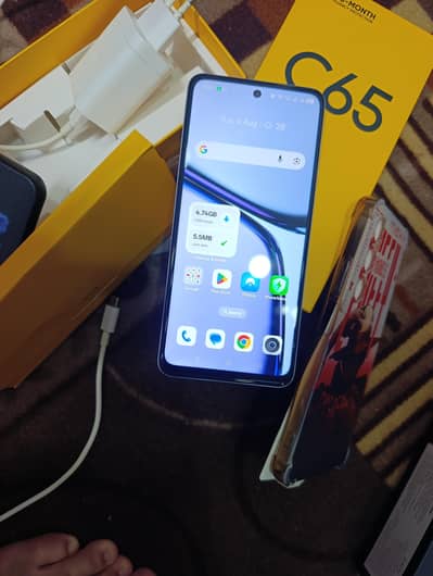 Realme C65 8/256 with box charge all ok phone ha no open no repair