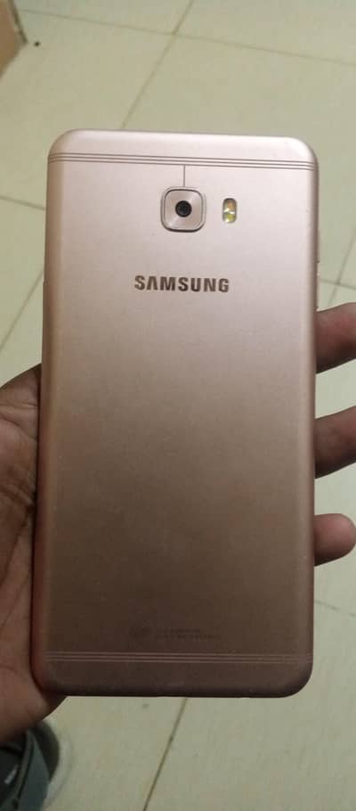 Samsung Mobile C9 Pro jo bhi rabta kary pesse munaseeb ho jaye gy