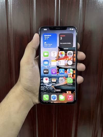 Apple iPhone XS Max mobile for sale