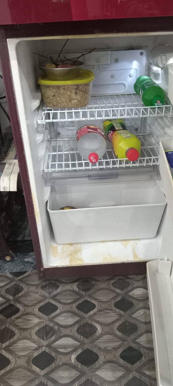 Refrigerator 4