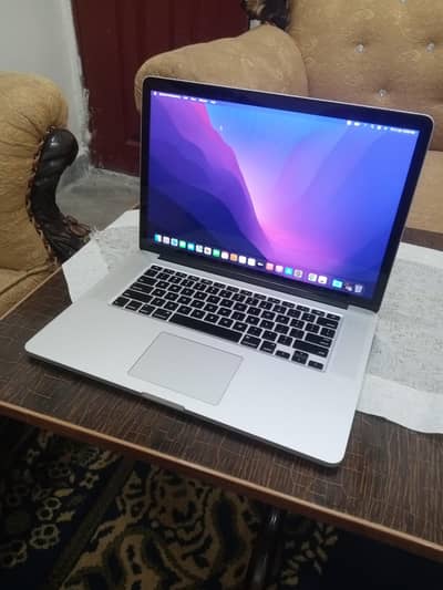 MacBook pro 2015 retina 15" | 16gb | 512gb | i7 | 1.5gb graphics