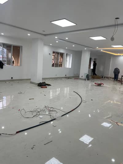 2900 Squire Feet Commercial Office Space Hall for Rent in Johar Town Very Hot Location Best for (Call center + Software house + Marketing Office & Other Setup as You Want)