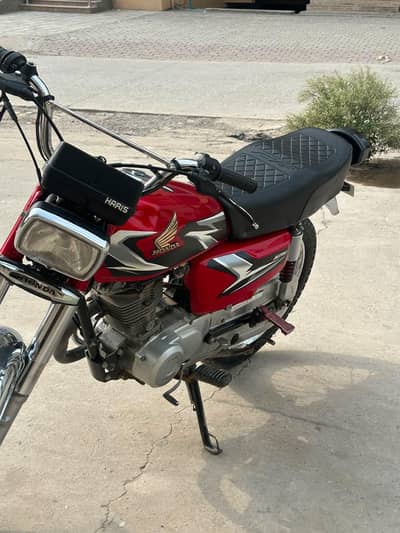 CG125
