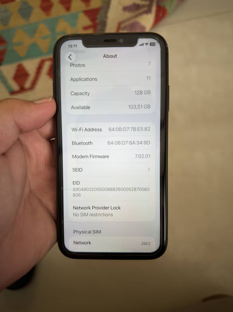 Apple iPhone 11 3