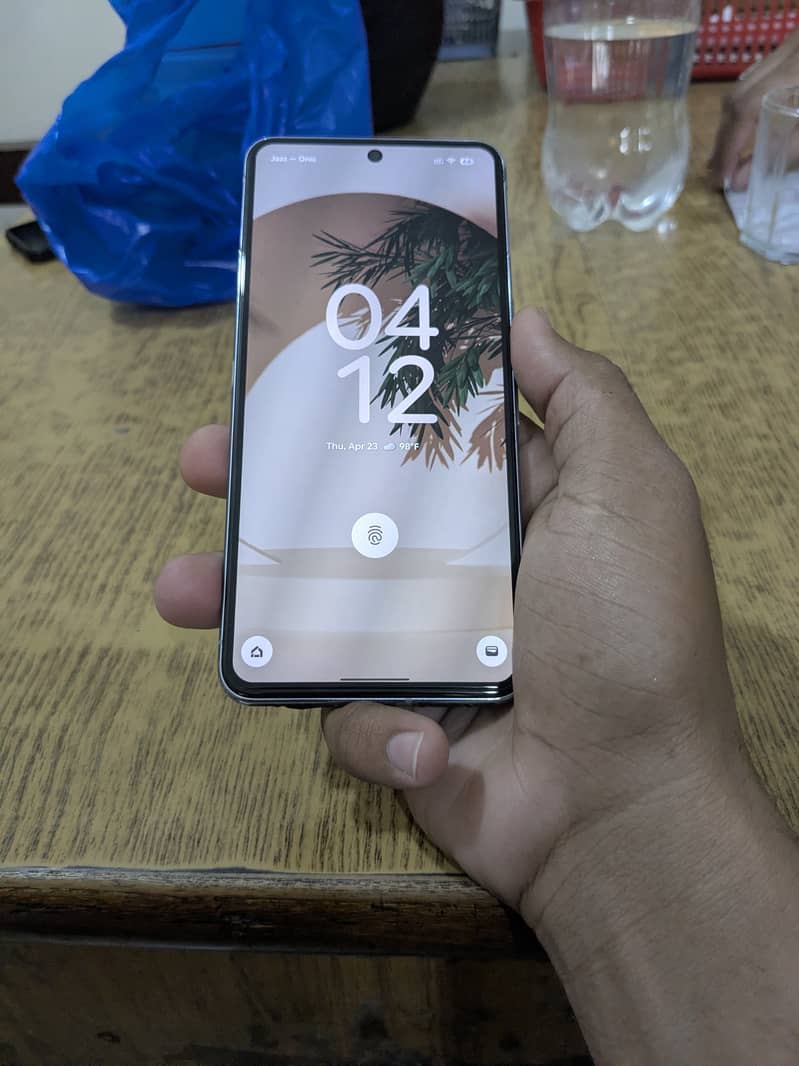 Google Pixel 8 Pro 4