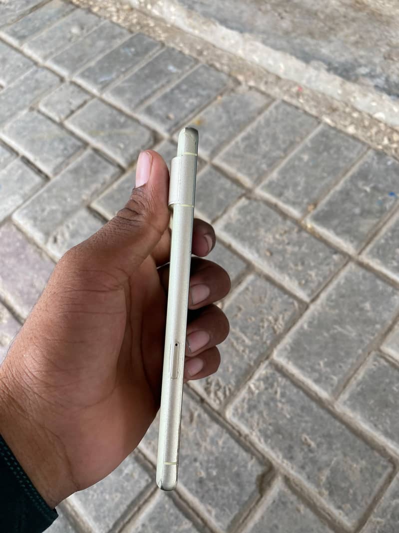 Google Pixel 7 3