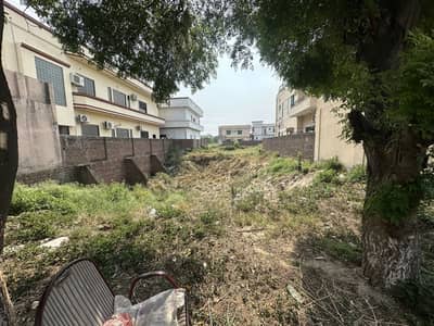 Kanal Plot For Sale In Kaghan Block
