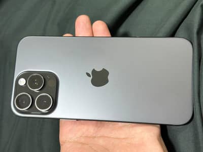 Apple iPhone 16 Pro Max