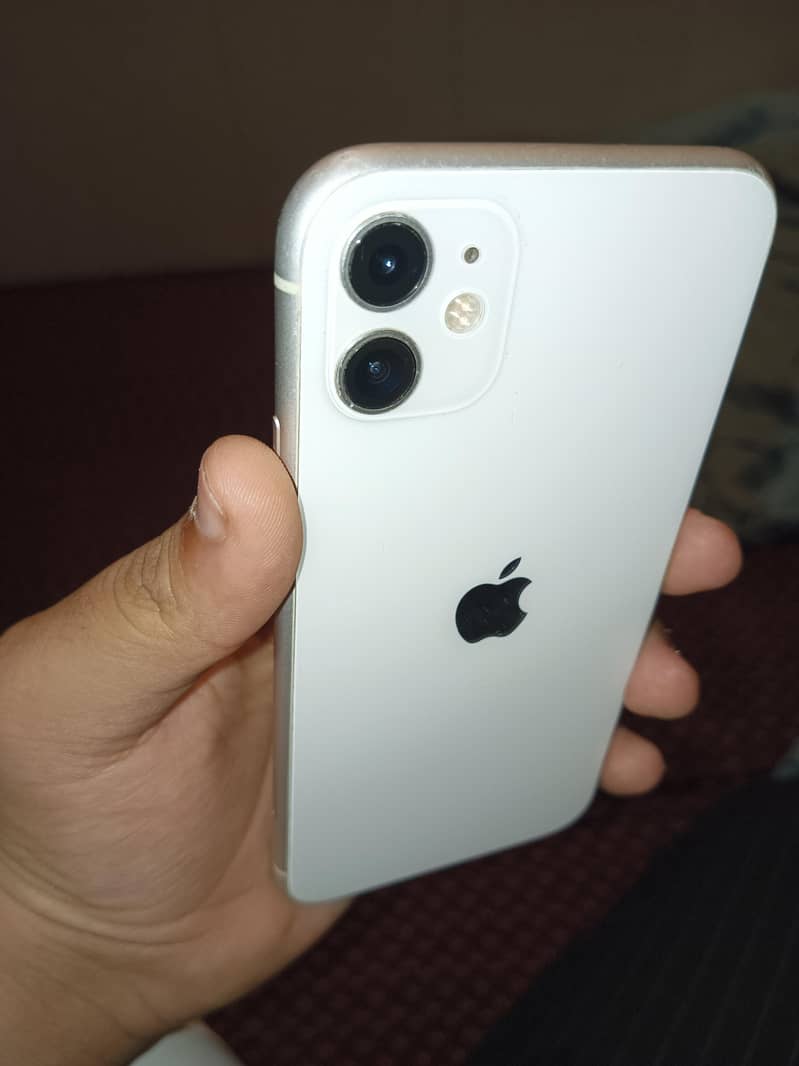 Apple iPhone 11 5