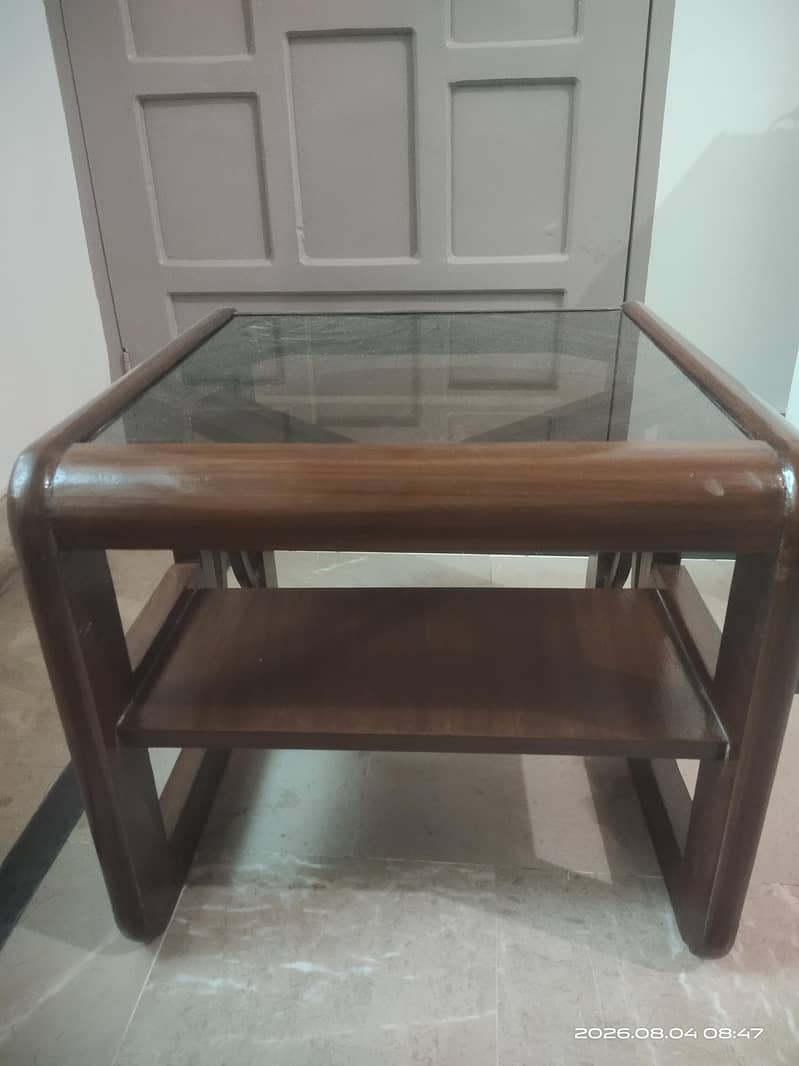 Sofa,Show Case and Centre Set 9