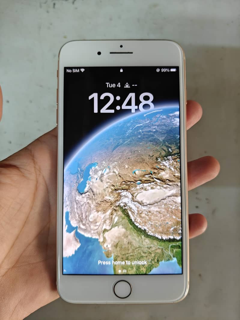 Apple iPhone 8 Plus 5