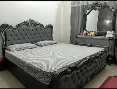 Beautiful bed in reason able price