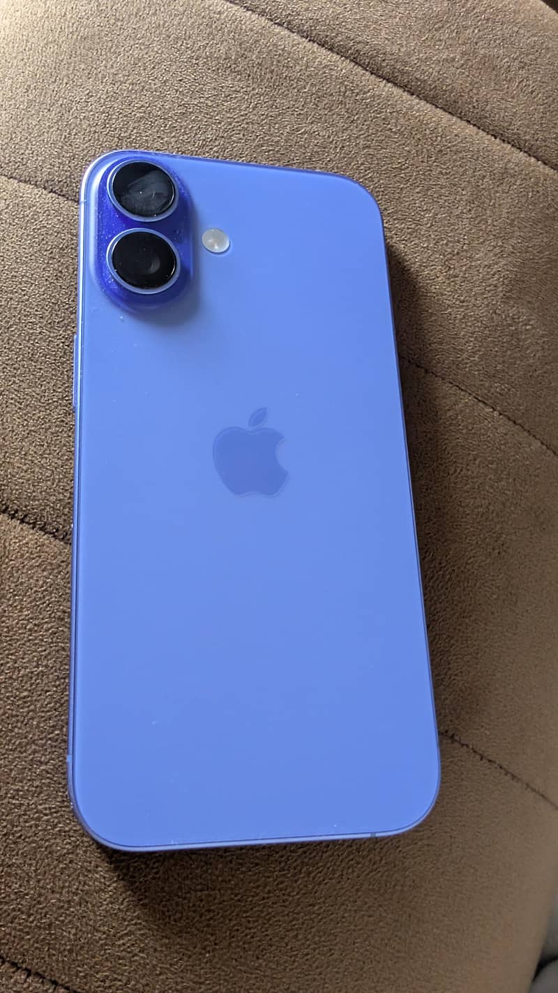 Apple iPhone 16 0