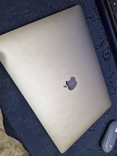 Macbook Air 2018 16GB/256GB