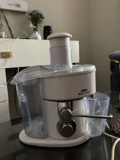 Juicer Machine |All parts good