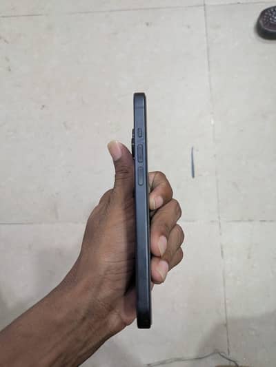 Apple iPhone 15
