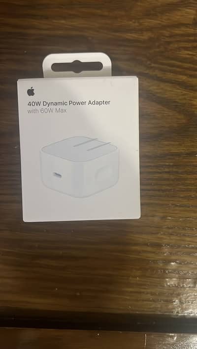 Genuine APPLE 40 Watt Dynamic Power Adaper /Charger with 60W Max.