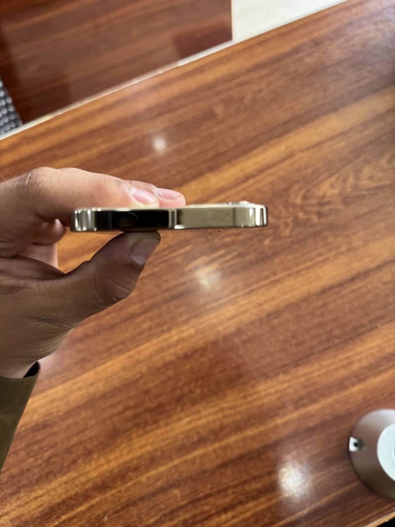 Apple iPhone 12 Pro 3