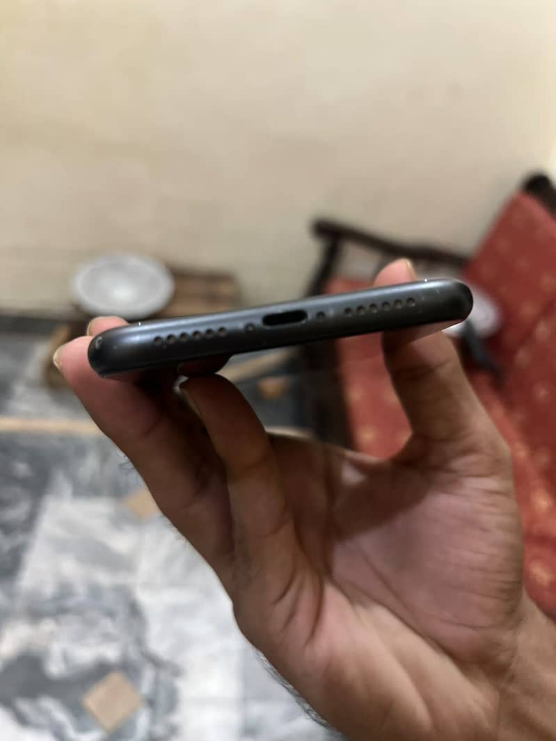 Apple iPhone 11 2