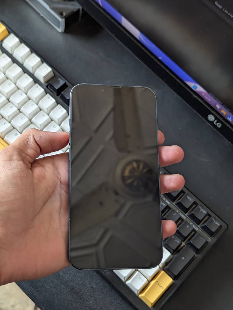 Apple iPhone 13 Pro 8