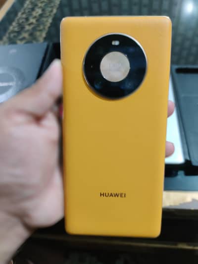 Huawei Mate 40 pro, 8/256 Official PTA Approved