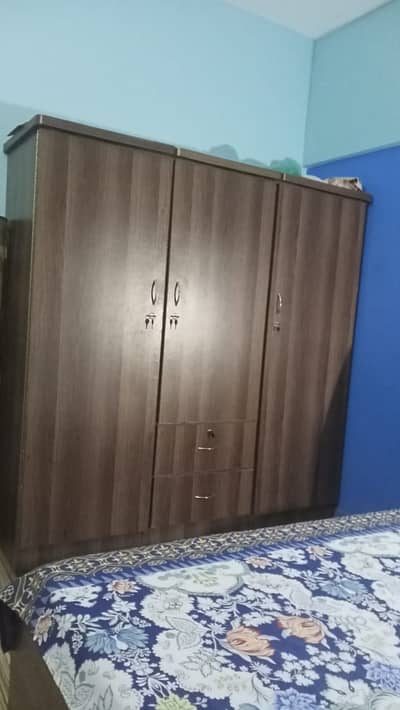 Modern 3-Door Wooden Wardrobe with Drawers - Good Condition